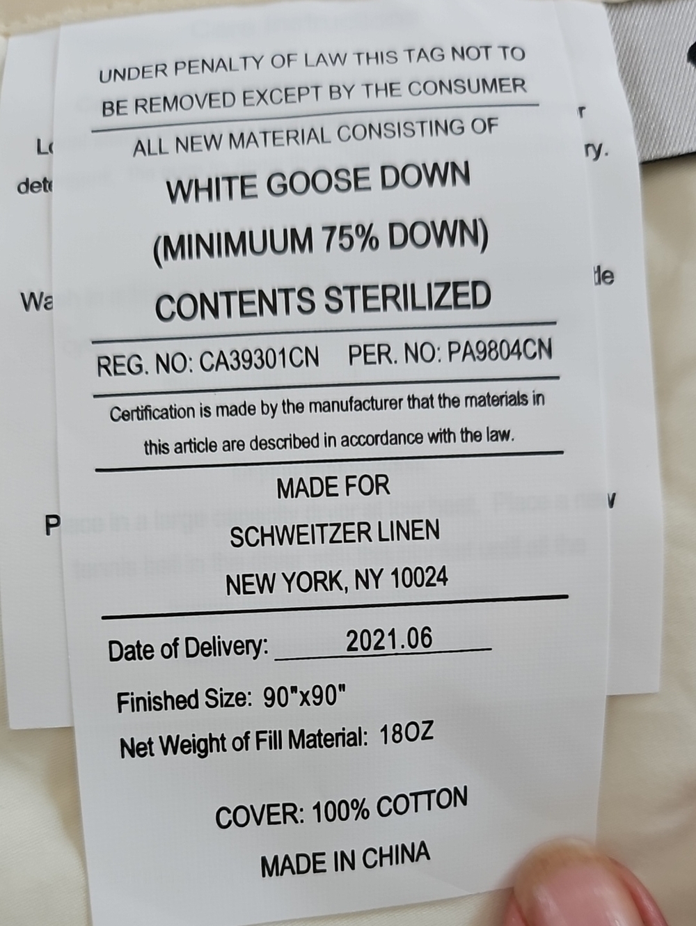 Schweitzer Linen Cream Cotton Light Down Comforter 90x90 - Picture 3 of 9